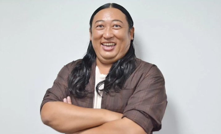 秋山竜次の画像